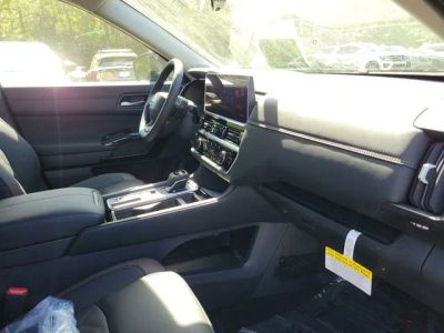 2026 Nissan Pathfinder — photo 32 view