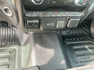 2026 GMC Sierra 1500 — photo 13 view