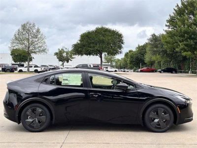 2026 Toyota Prius - Photo 3