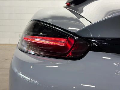 2025 Porsche 718 Spyder — photo 11 view