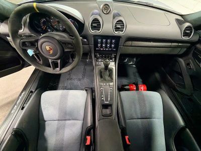 2025 Porsche 718 Spyder — photo 15 view