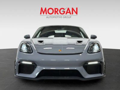 2025 Porsche 718 Spyder — photo 9 view