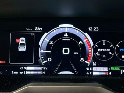 2026 Toyota Tundra 4WD — photo 19 view