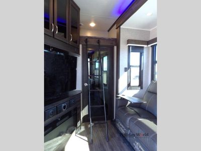 2025 Gulf Stream Conquest Class C 6237LE - Photo 13