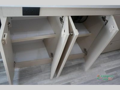 2023 Pleasure-Way Plateau - Photo 37