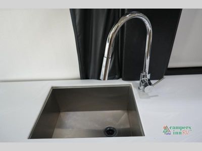 2023 Pleasure-Way Plateau - Photo 35