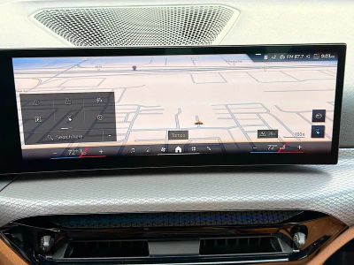 2026 BMW i4 — photo 32 view