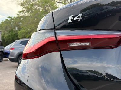 2026 BMW i4 — photo 10 view