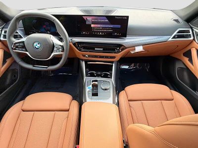 2026 BMW i4 — photo 15 view