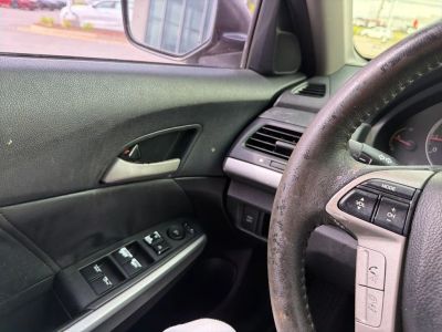 2010 Honda Accord - Photo 20