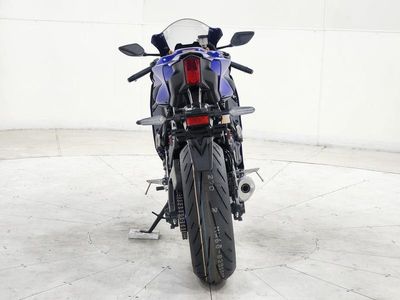 2025 Yamaha YZF-R7 - Photo 6