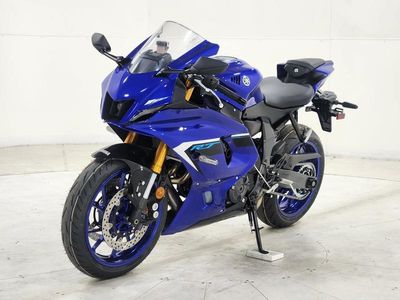 2025 Yamaha YZF-R7 - Photo 2