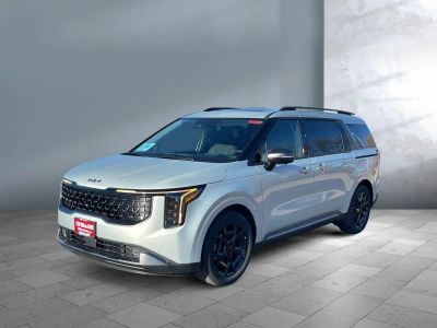 2026 Kia Carnival Hybrid — side profile view
