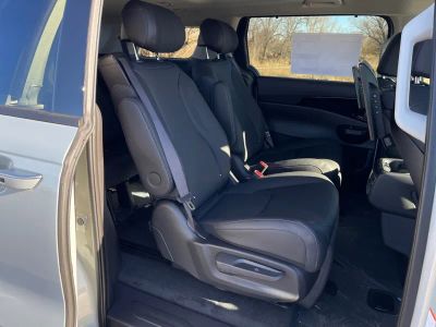 2026 Kia Carnival Hybrid — photo 14 view
