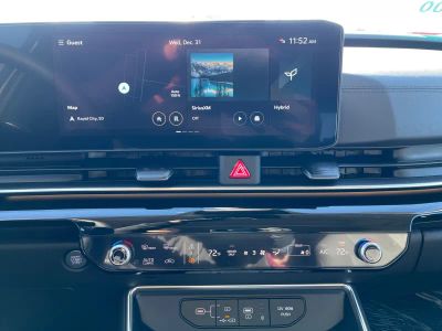 2026 Kia Carnival Hybrid — photo 8 view