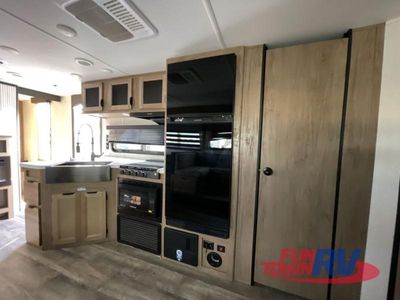 2024 Forest River RV Cherokee Grey Wolf Black Label - Photo 5