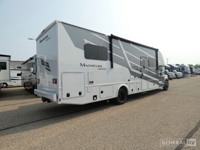 2026 Thor Motor Coach Magnitude Grand - Photo 3