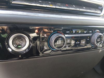 2023 Chevrolet Silverado 1500 — photo 20 view