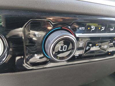 2023 Chevrolet Silverado 1500 — photo 18 view