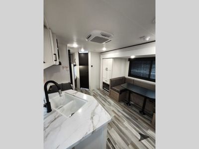 2026 Jayco Jay Flight SLX - Photo 13