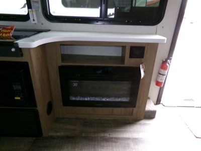 2024 Forest River RV Cherokee Grey Wolf Black Label - Photo 7