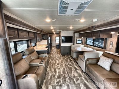 2023 Thor Motor Coach Challenger — detail view