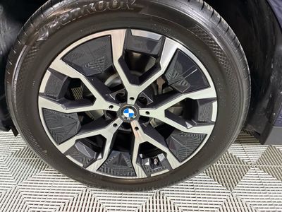2025 BMW X3 30 xDrive — photo 8 view