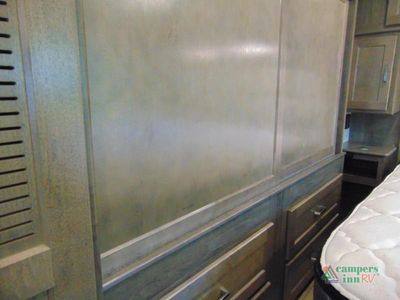2023 Winnebago Forza — photo 38 view