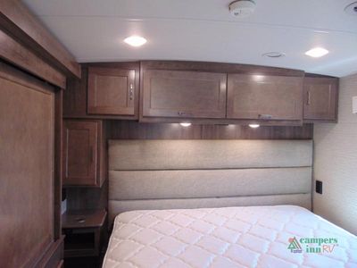 2023 Winnebago Forza — photo 39 view