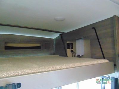 2023 Winnebago Forza — photo 13 view