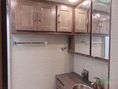 2023 Winnebago Forza — photo 31 view