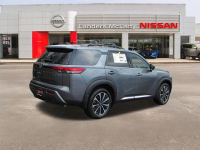 2026 Nissan Pathfinder - Photo 3