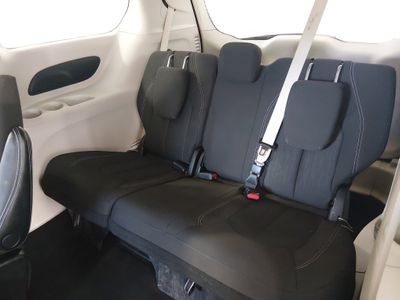 2023 Chrysler Voyager - Photo 18
