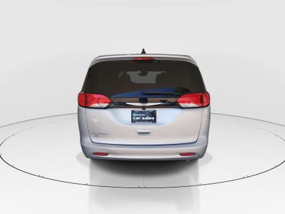 2023 Chrysler Voyager - Photo 6
