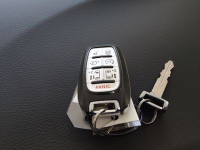 2023 Chrysler Voyager - Photo 15