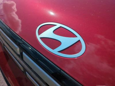 2026 Hyundai SANTA FE HYBRID — photo 10 view