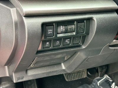 2023 Subaru Crosstrek — photo 10 view
