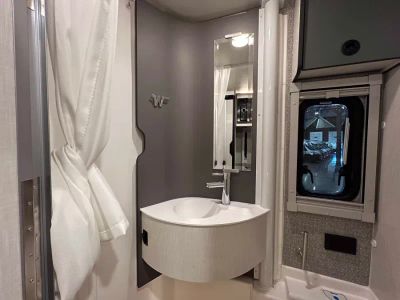 2027 Winnebago EKKO — photo 12 view