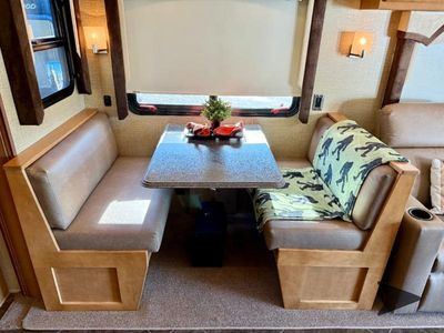 2014 Newmar Ventana LE - Photo 13