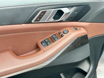 2024 BMW X5 — photo 16 view