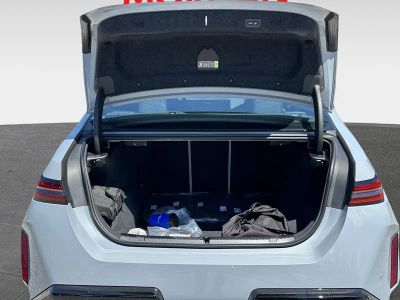 2026 BMW M5 — photo 7 view