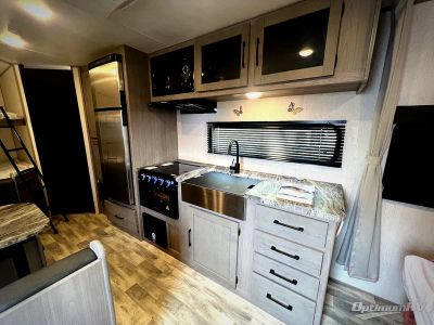2022 Dutchmen Kodiak Ultra-Lite — photo 9 view