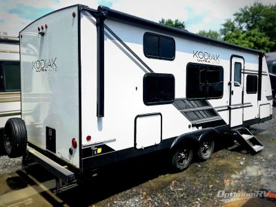 2022 Dutchmen Kodiak Ultra-Lite — rear three-quarter view