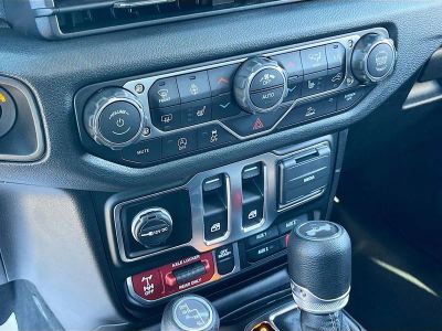 2026 Jeep Wrangler — photo 14 view