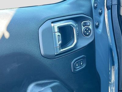 2026 Jeep Wrangler — photo 16 view