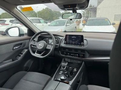 2023 Nissan Rogue — photo 16 view