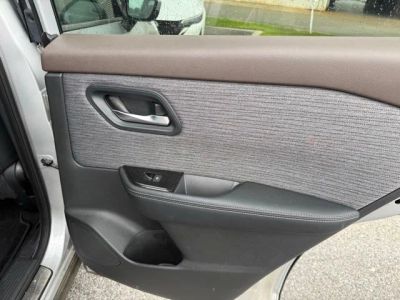 2023 Nissan Rogue — photo 17 view