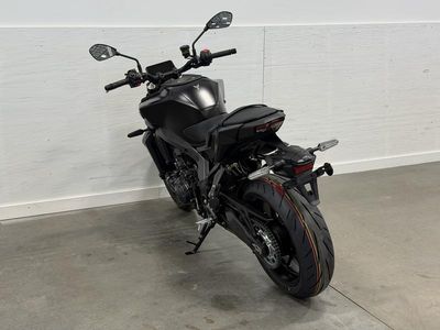 2026 Yamaha MT-09 - Photo 11