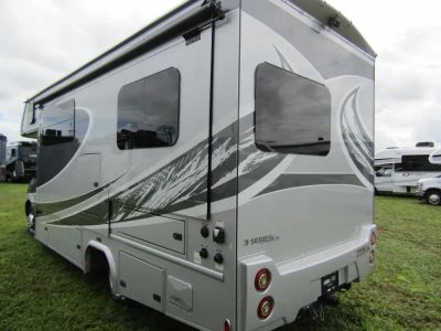 2022 Dynamax ISATA 3 — photo 24 view
