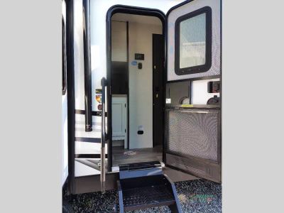 2026 Venture RV SportTrek Touring Edition — photo 23 view
